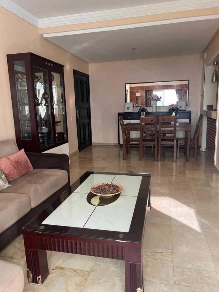 Luxe Marina Apartment
