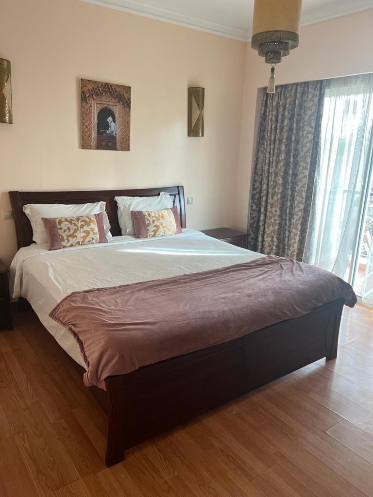Luxe Marina Apartment *